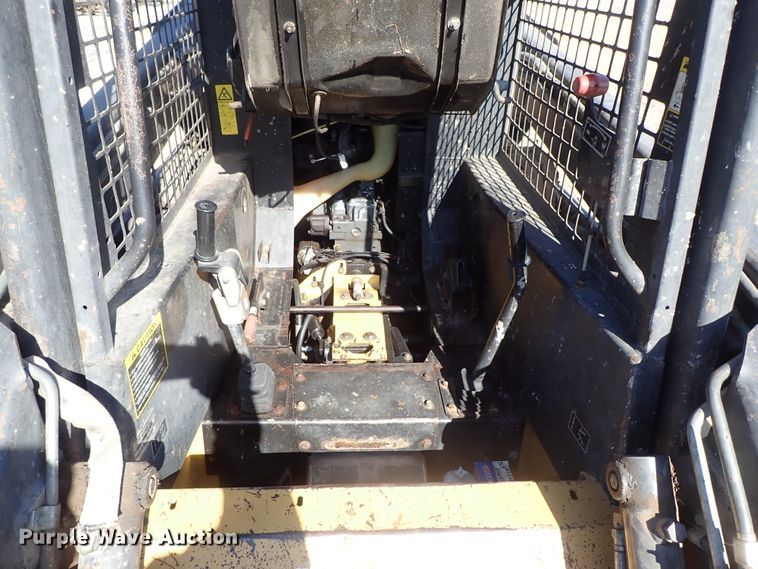 image for item DB7575 1994 New Holland LX665 Turbo skid steer