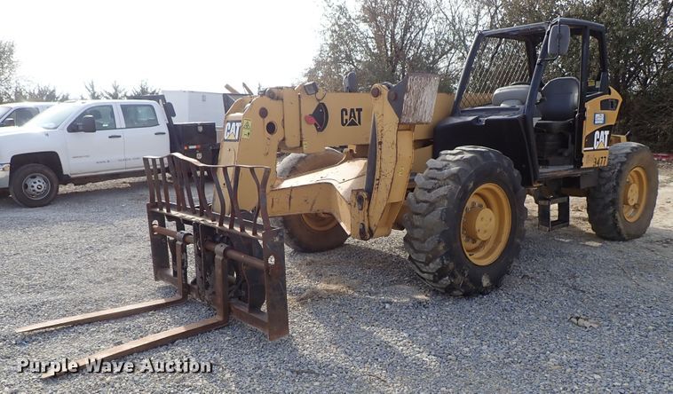 image for item DB7577 2005 Caterpillar TH460B telehandler