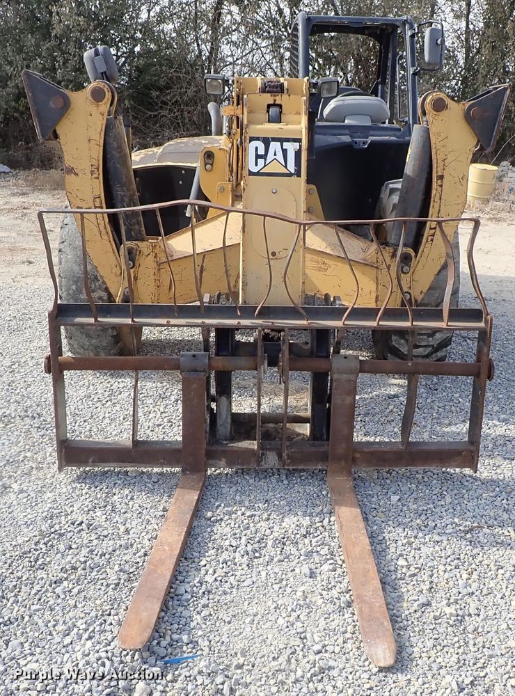 image for item DB7577 2005 Caterpillar TH460B telehandler