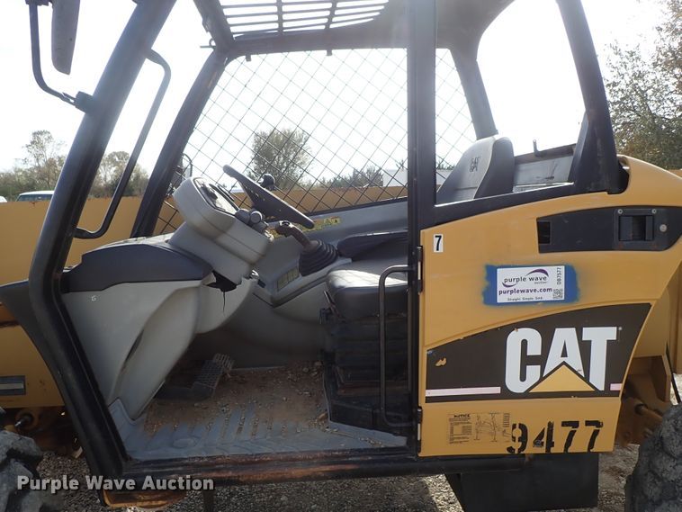 image for item DB7577 2005 Caterpillar TH460B telehandler