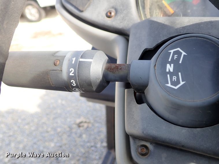 image for item DB7577 2005 Caterpillar TH460B telehandler