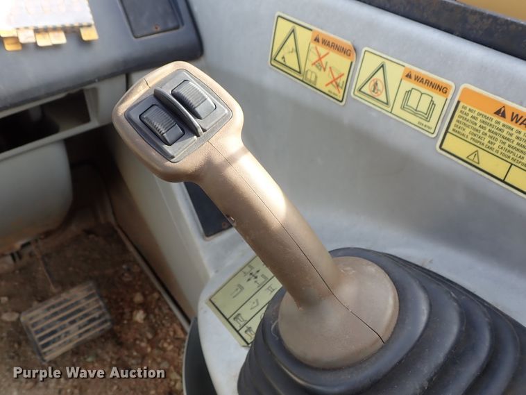 image for item DB7577 2005 Caterpillar TH460B telehandler