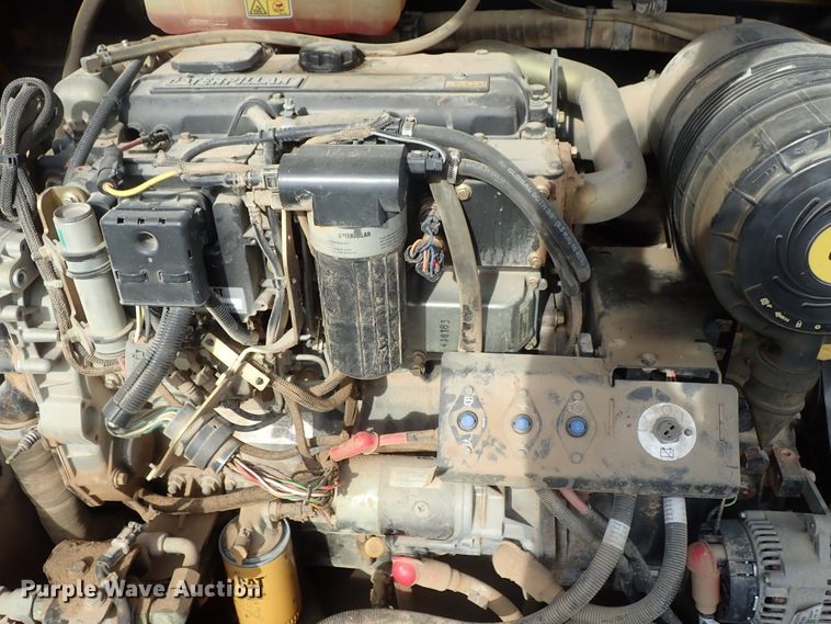 image for item DB7577 2005 Caterpillar TH460B telehandler