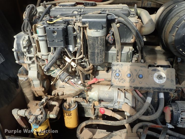 image for item DB7577 2005 Caterpillar TH460B telehandler