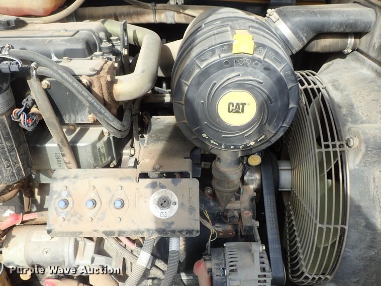 image for item DB7577 2005 Caterpillar TH460B telehandler