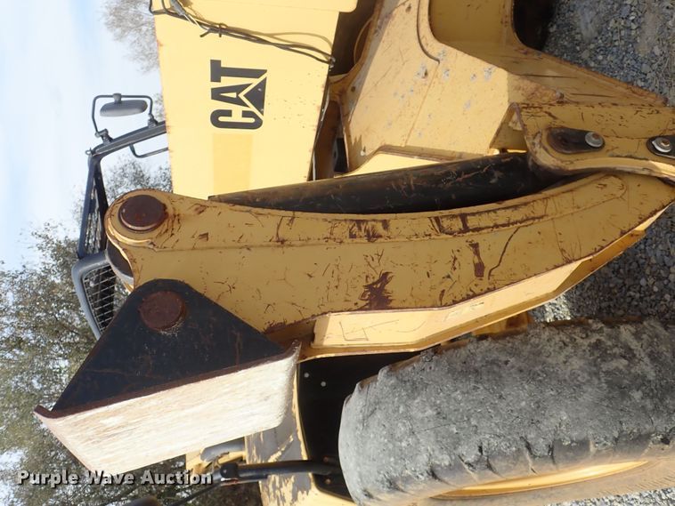 image for item DB7577 2005 Caterpillar TH460B telehandler