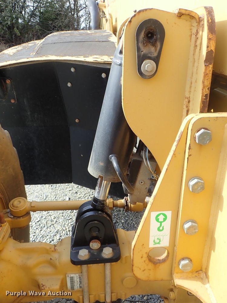 image for item DB7577 2005 Caterpillar TH460B telehandler