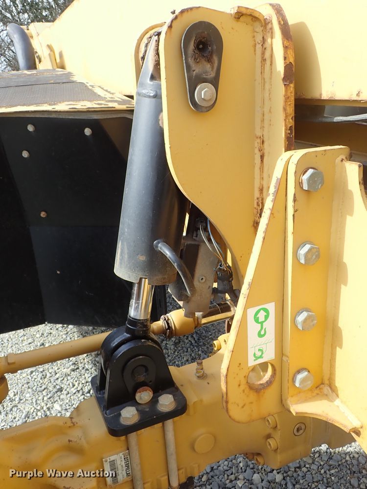 image for item DB7577 2005 Caterpillar TH460B telehandler