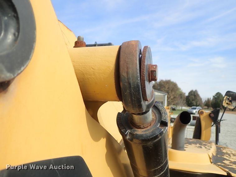 image for item DB7577 2005 Caterpillar TH460B telehandler