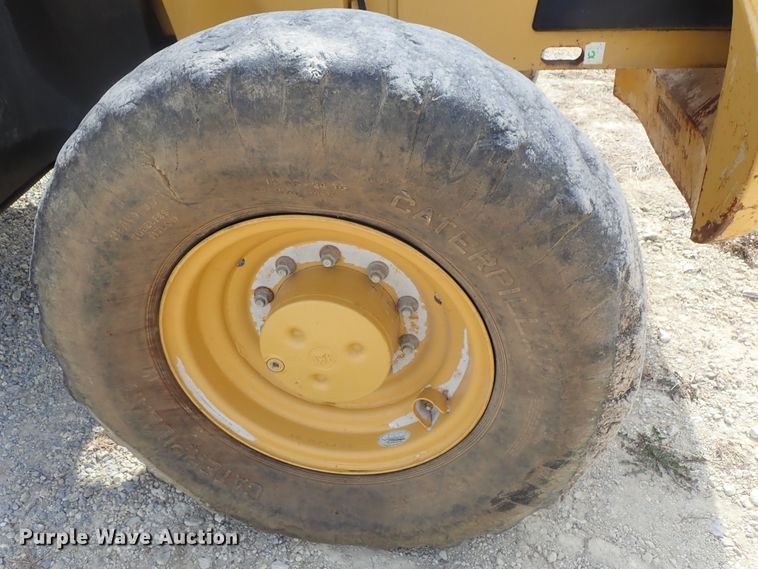 image for item DB7577 2005 Caterpillar TH460B telehandler