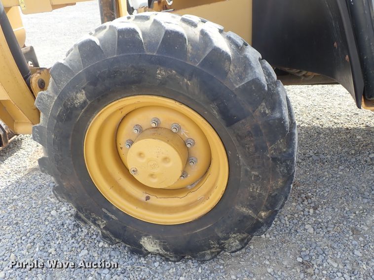 image for item DB7577 2005 Caterpillar TH460B telehandler