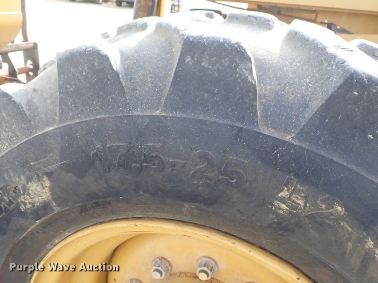 image for item DB7577 2005 Caterpillar TH460B telehandler