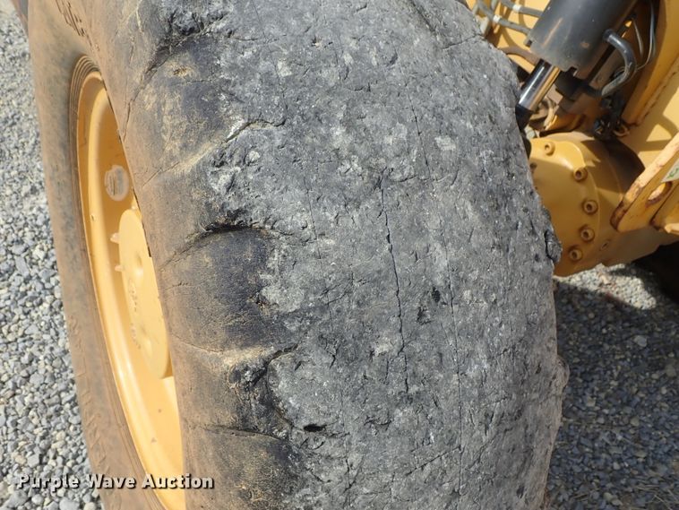 image for item DB7577 2005 Caterpillar TH460B telehandler