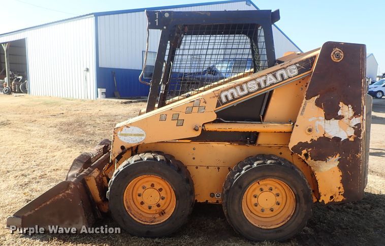 image for item DC3467 Mustang 2050 skid steer