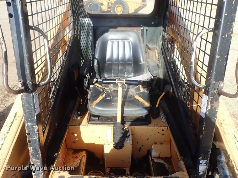 image for item DC3467 Mustang 2050 skid steer