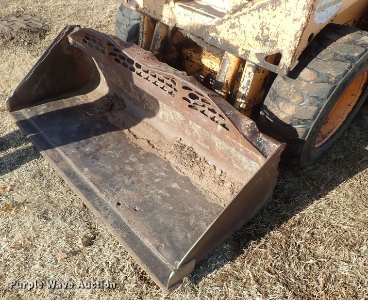 image for item DC3467 Mustang 2050 skid steer