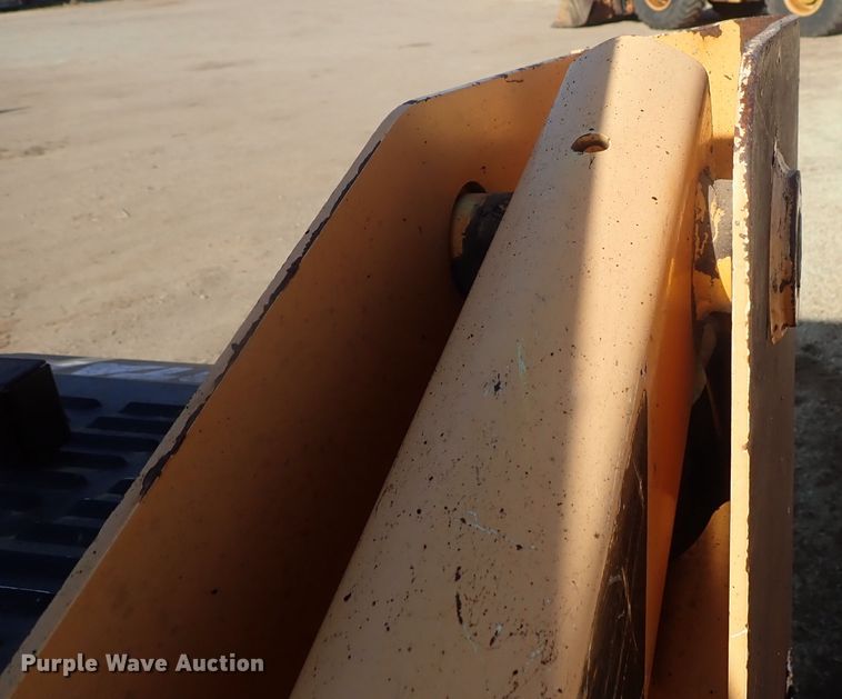 image for item DC3467 Mustang 2050 skid steer