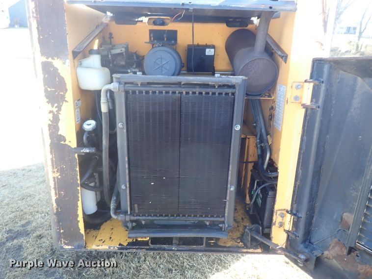 image for item DC3467 Mustang 2050 skid steer