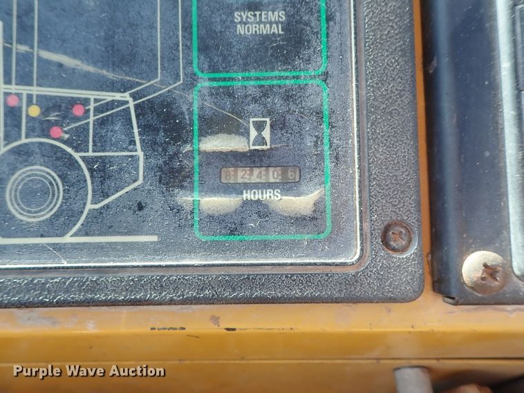 image for item DC3468 1992 Case 621 wheel loader