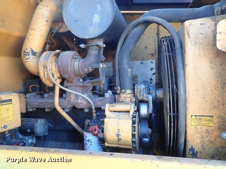 image for item DC3468 1992 Case 621 wheel loader