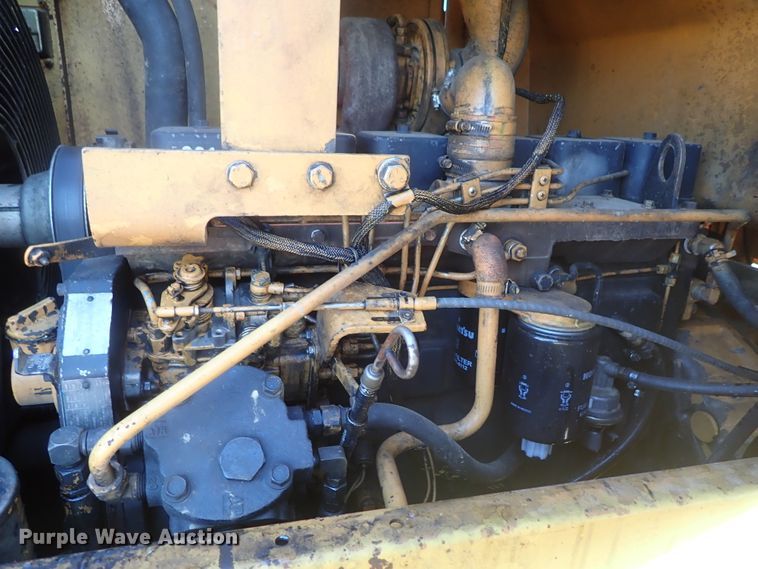 image for item DC3468 1992 Case 621 wheel loader