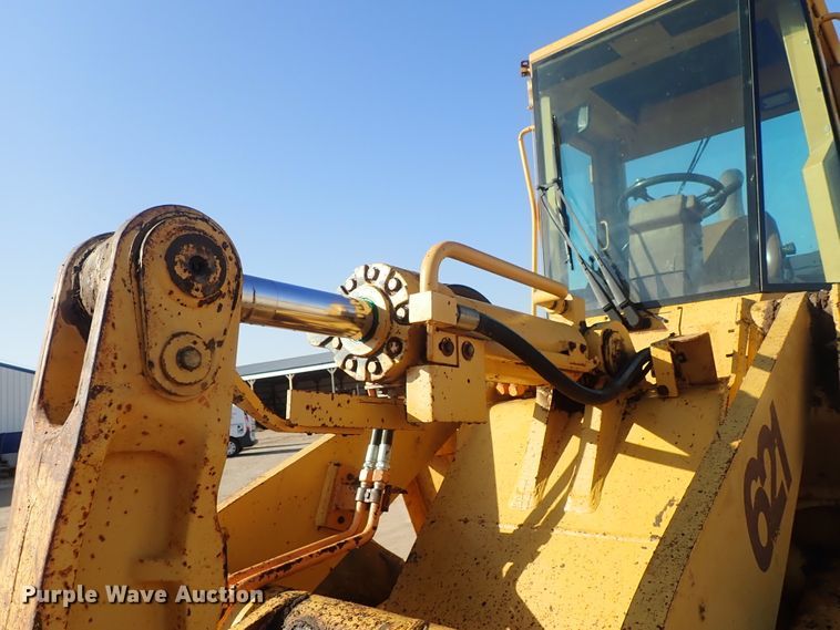 image for item DC3468 1992 Case 621 wheel loader