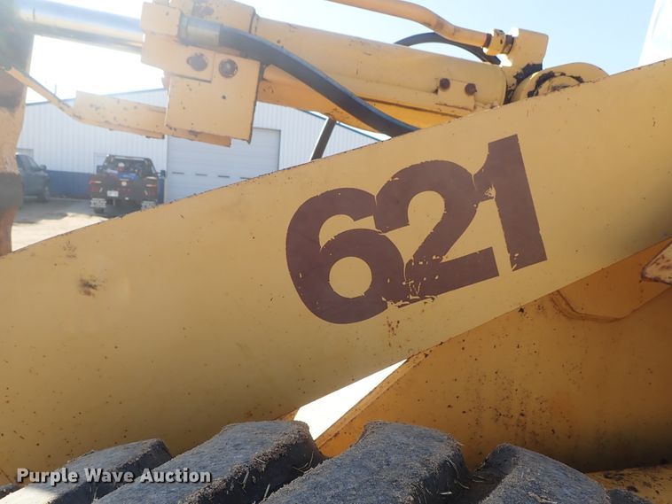 image for item DC3468 1992 Case 621 wheel loader