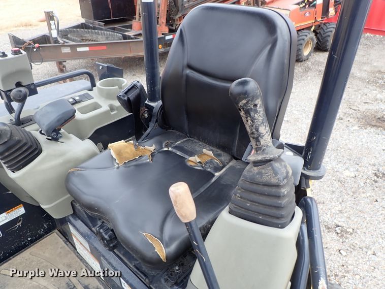 image for item DC3489 2013 Yanmar VIO35-6A mini excavator