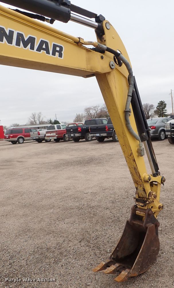 image for item DC3489 2013 Yanmar VIO35-6A mini excavator