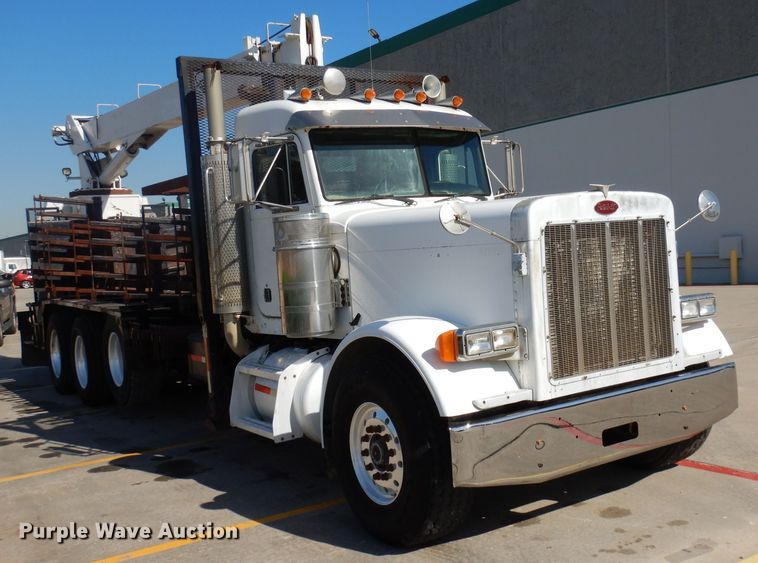 image for item DD3031 2004 Peterbilt 379 crane truck