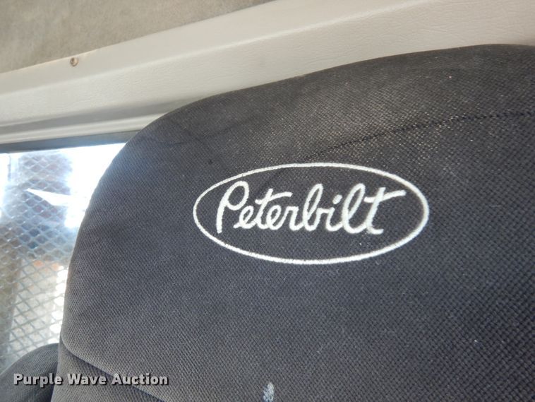 image for item DD3031 2004 Peterbilt 379 crane truck