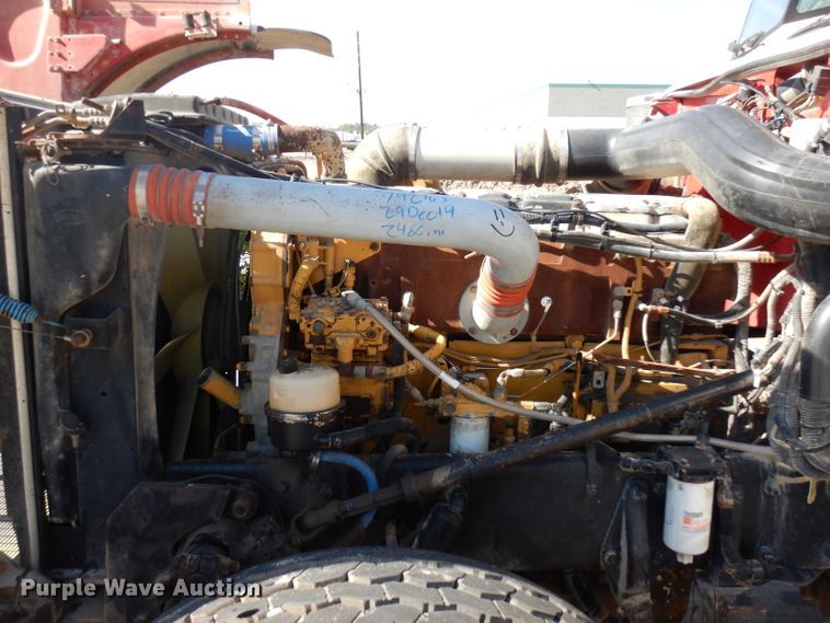 image for item DD3031 2004 Peterbilt 379 crane truck