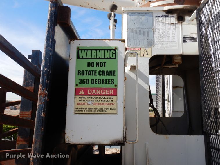 image for item DD3031 2004 Peterbilt 379 crane truck