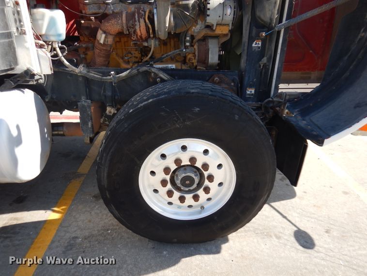 image for item DD3031 2004 Peterbilt 379 crane truck