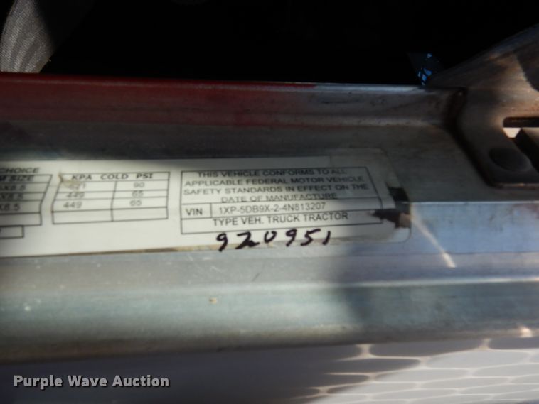 image for item DD3031 2004 Peterbilt 379 crane truck