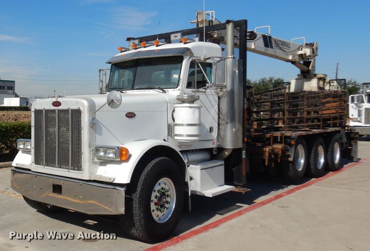 image for item DD3032 2003 Peterbilt 379 crane truck
