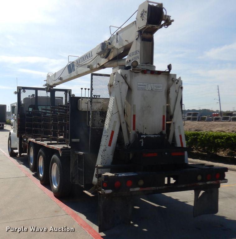 image for item DD3032 2003 Peterbilt 379 crane truck