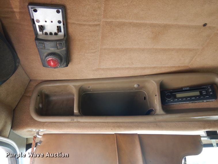 image for item DD3032 2003 Peterbilt 379 crane truck