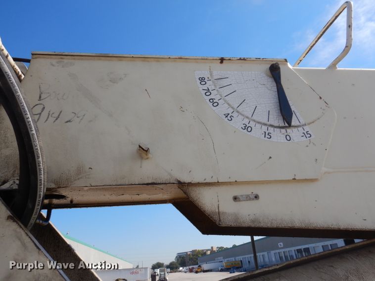 image for item DD3032 2003 Peterbilt 379 crane truck