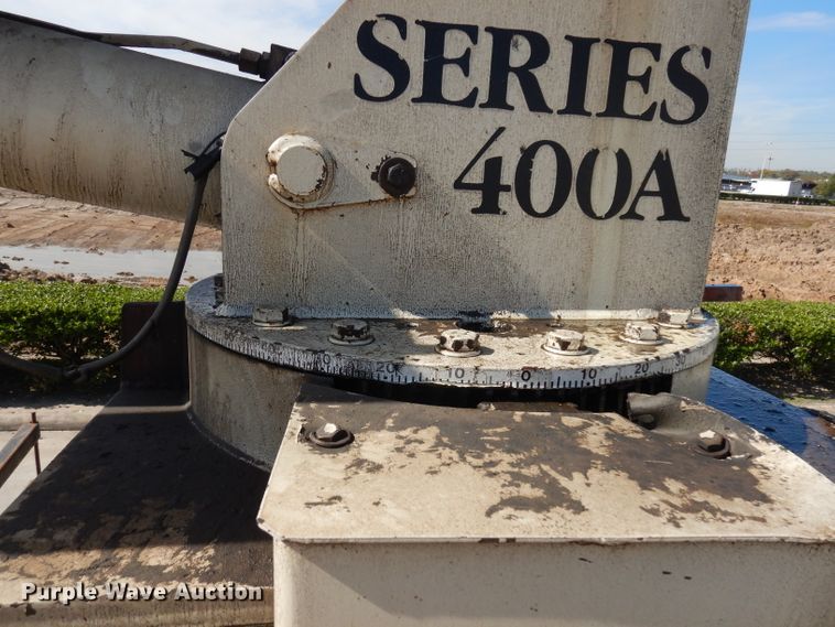 image for item DD3032 2003 Peterbilt 379 crane truck