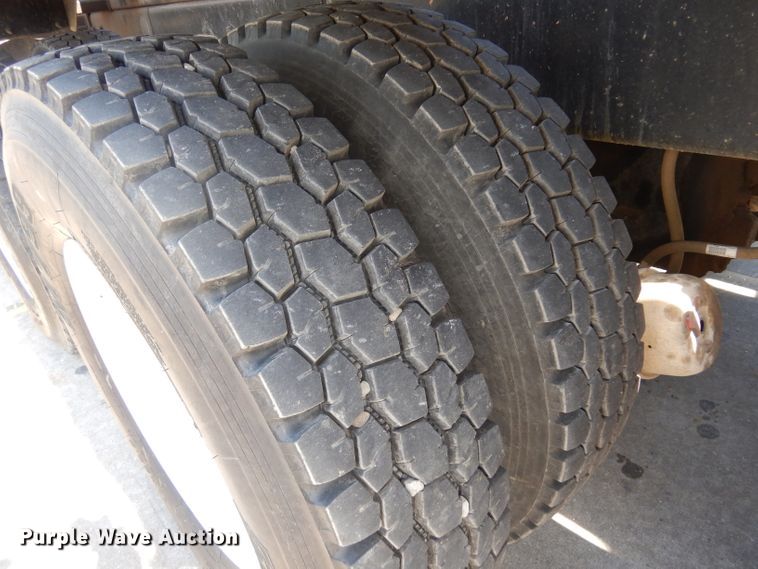 image for item DD3032 2003 Peterbilt 379 crane truck