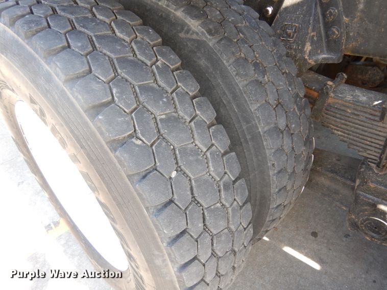 image for item DD3032 2003 Peterbilt 379 crane truck