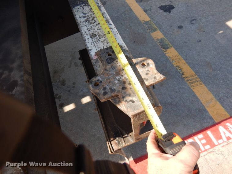 image for item DD3032 2003 Peterbilt 379 crane truck