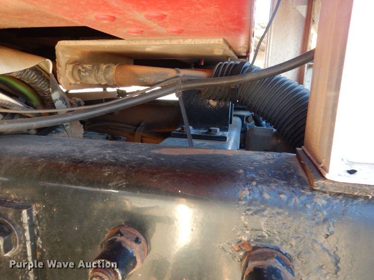 image for item DE4031 2002 Peterbilt 379 semi truck