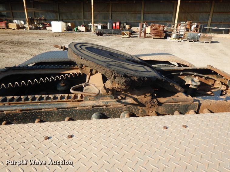 image for item DE4031 2002 Peterbilt 379 semi truck