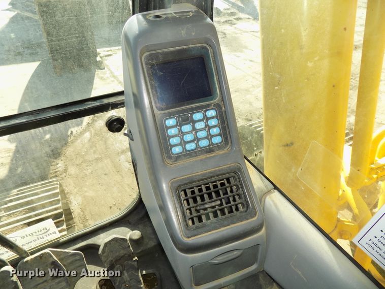 image for item DG2487 2004 Komatsu PC220LC-7 excavator