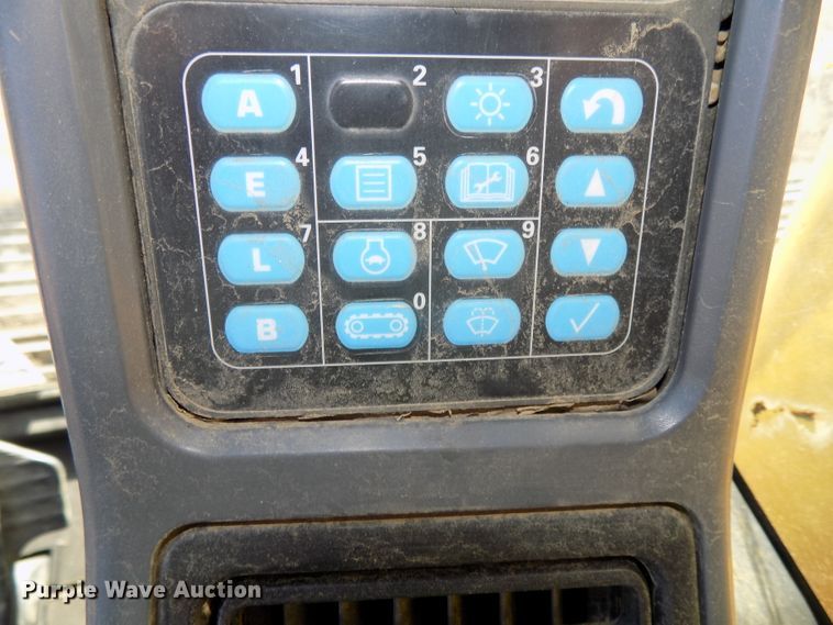 image for item DG2487 2004 Komatsu PC220LC-7 excavator