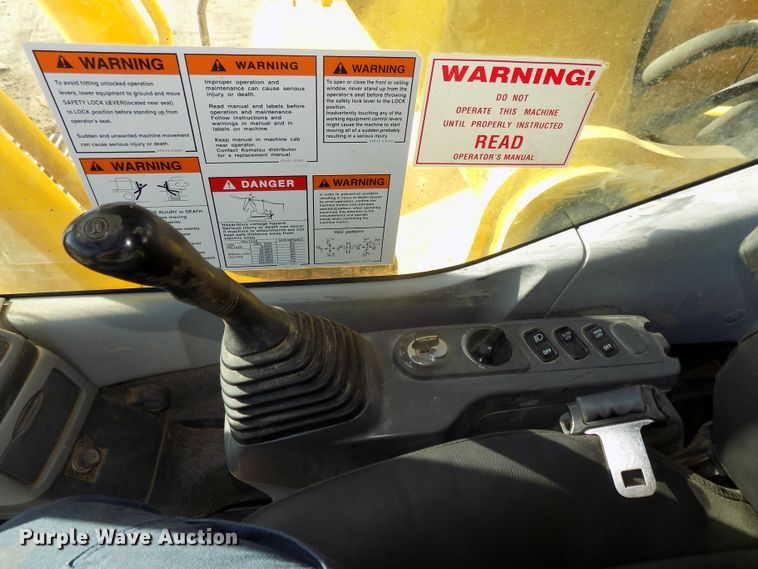 image for item DG2487 2004 Komatsu PC220LC-7 excavator