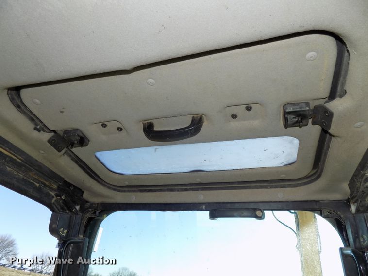 image for item DG2487 2004 Komatsu PC220LC-7 excavator