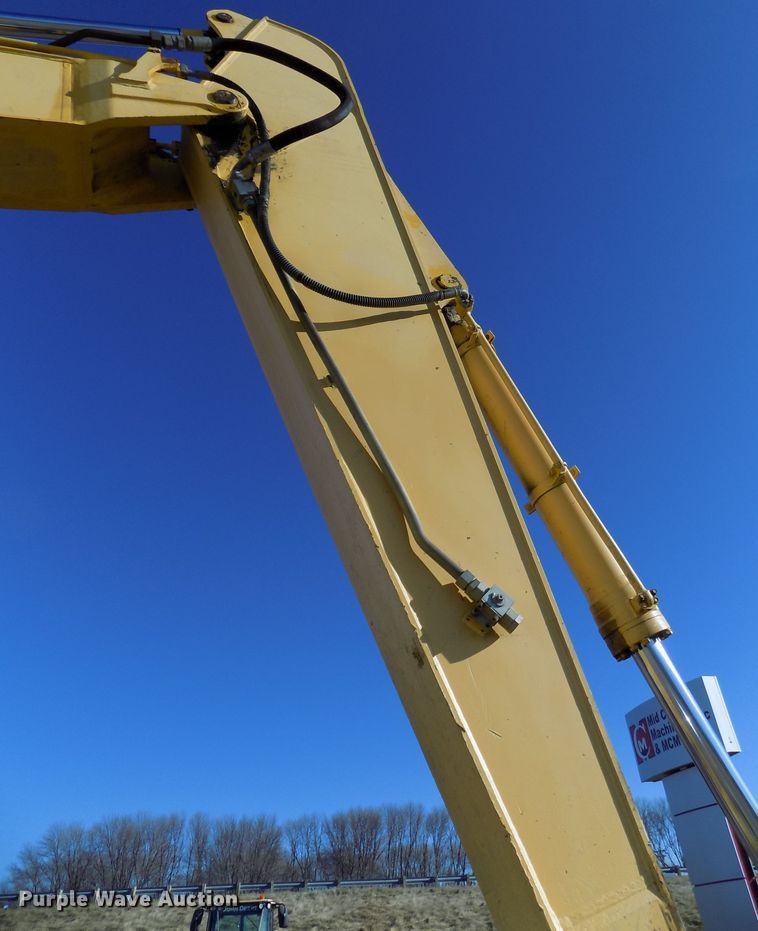 image for item DG2487 2004 Komatsu PC220LC-7 excavator